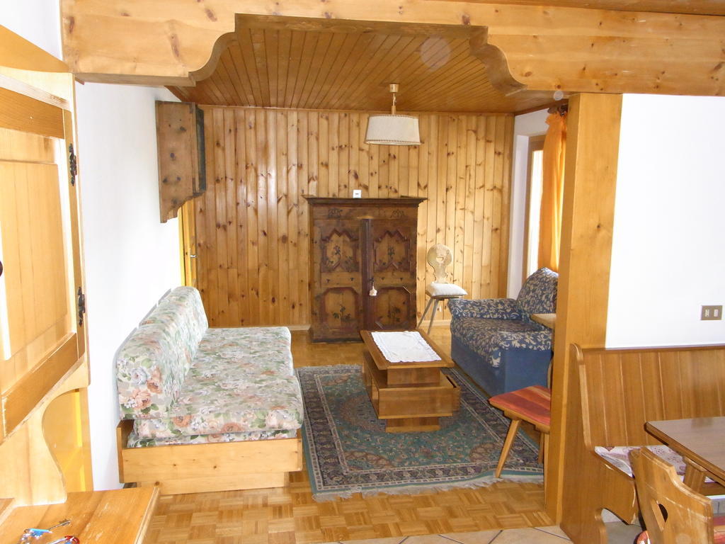 Casa Elisa Διαμέρισμα Pozza di Fassa Δωμάτιο φωτογραφία